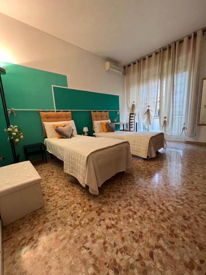 Verona Centro Maria'S House Bagian luar foto